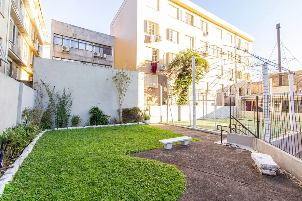 Apartamento para venda no bairro Passo da Areia em Porto Alegre
