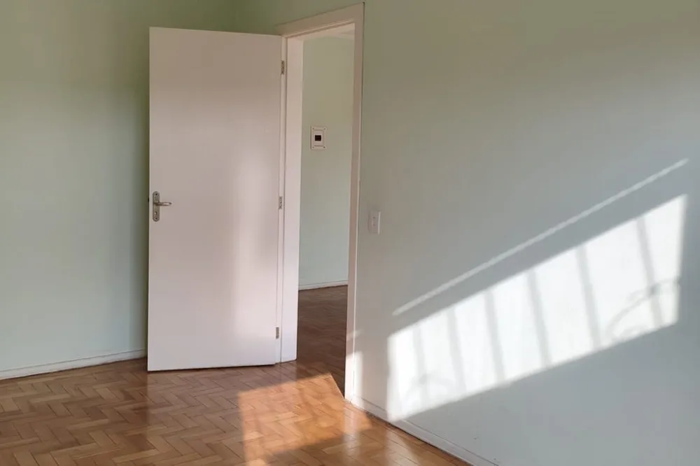 Apartamento para venda no bairro Vila Ipiranga em Porto Alegre