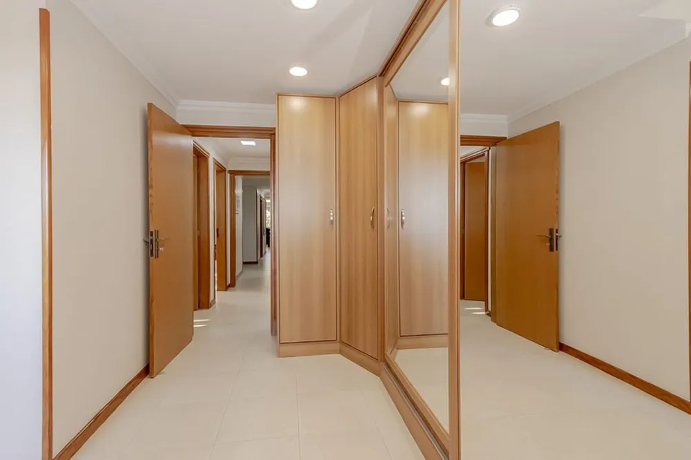 Apartamento para venda no bairro Passo da Areia em Porto Alegre