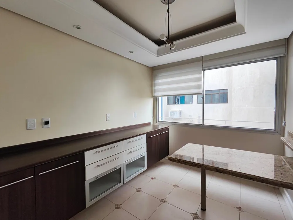Apartamento para venda no bairro Petrópolis em Porto Alegre