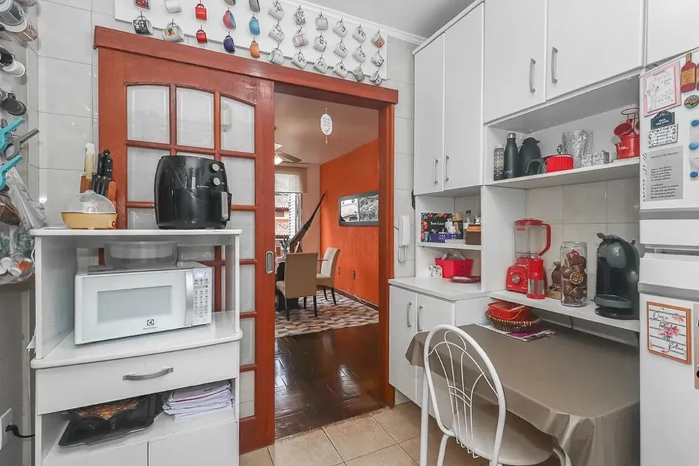Apartamento para venda no bairro Passo da Areia em Porto Alegre