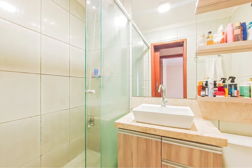 Apartamento para venda no bairro Vila Nova em Porto Alegre