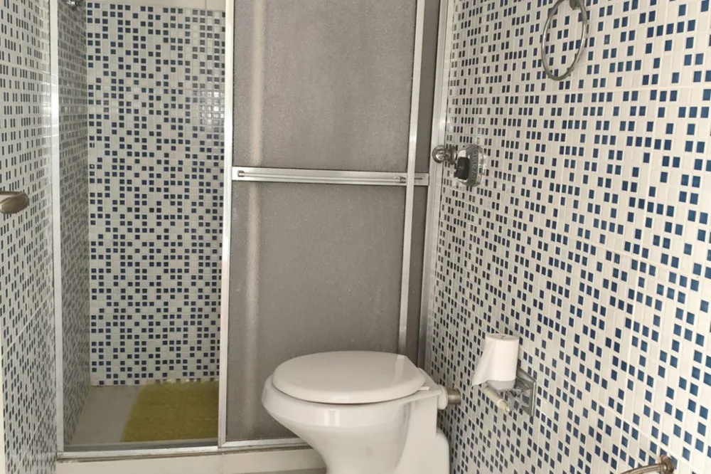 Apartamento para venda no bairro Vila Ipiranga em Porto Alegre