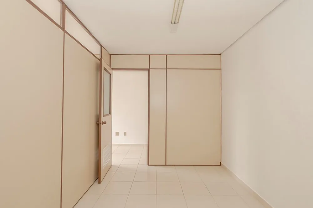 Sala para venda no bairro Floresta em Porto Alegre