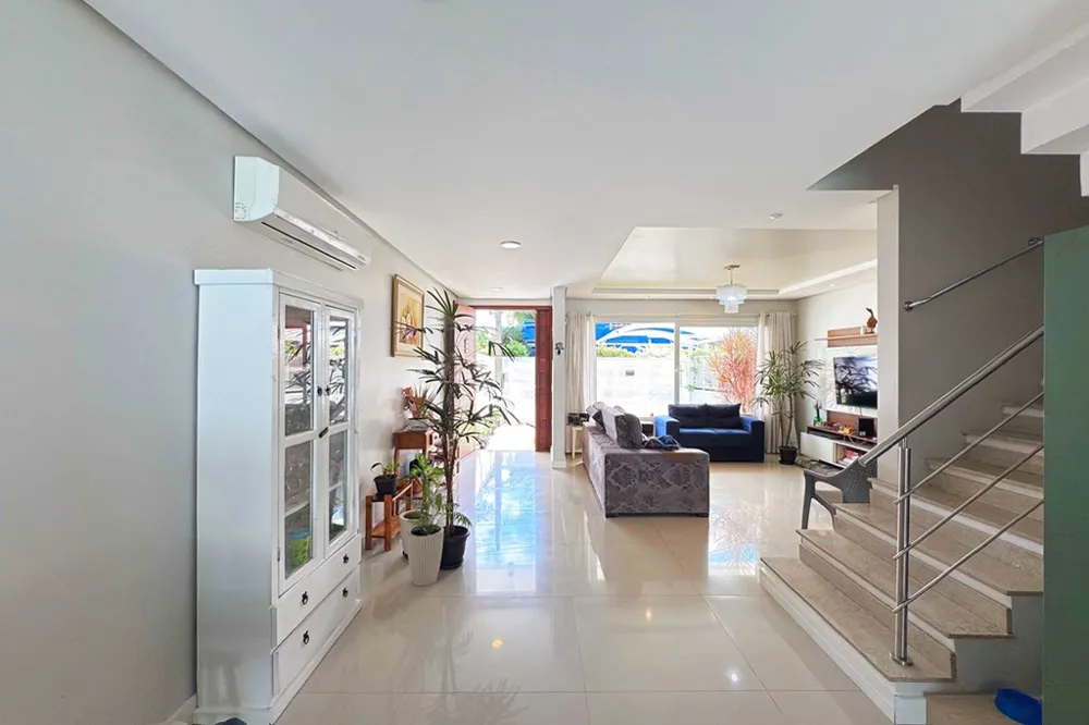 Casa para venda no bairro Hípica em Porto Alegre