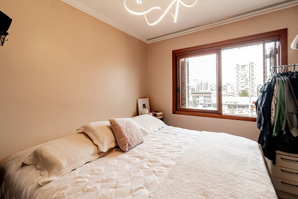 Apartamento para venda no bairro Menino Deus em Porto Alegre