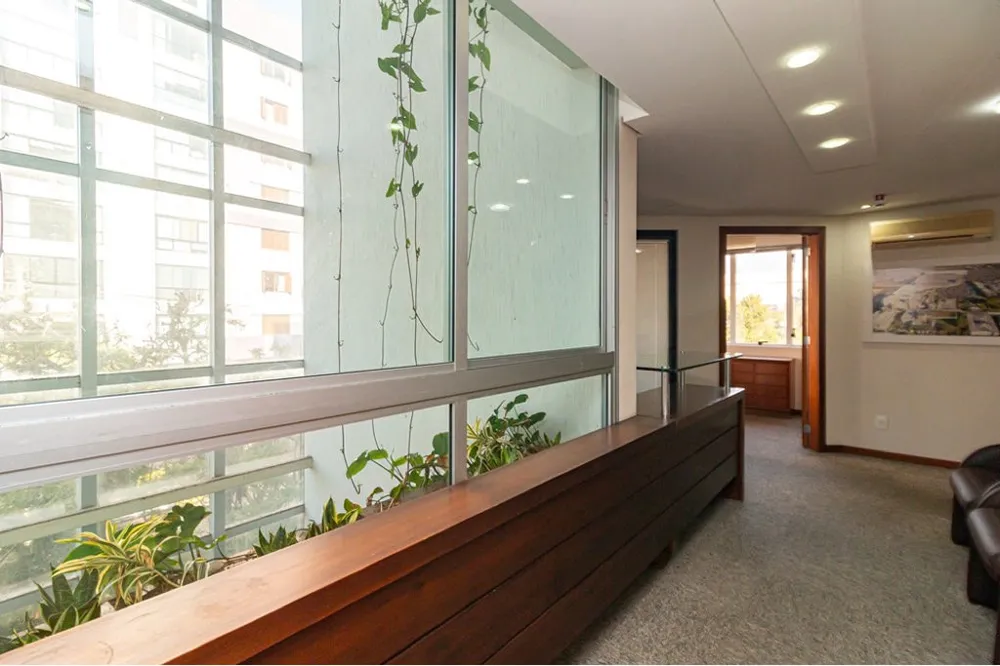 Sala para venda no bairro Menino Deus em Porto Alegre