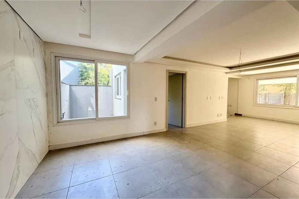 Casa para venda no bairro Tristeza em Porto Alegre