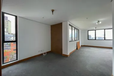 Sala para venda no bairro Petrópolis em Porto Alegre