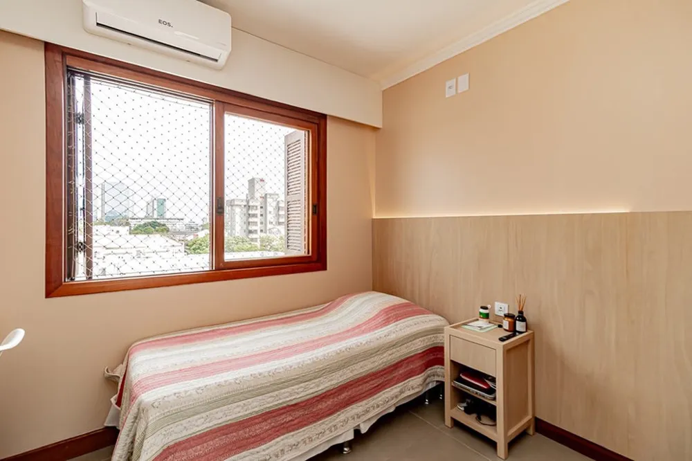Apartamento para venda no bairro Menino Deus em Porto Alegre