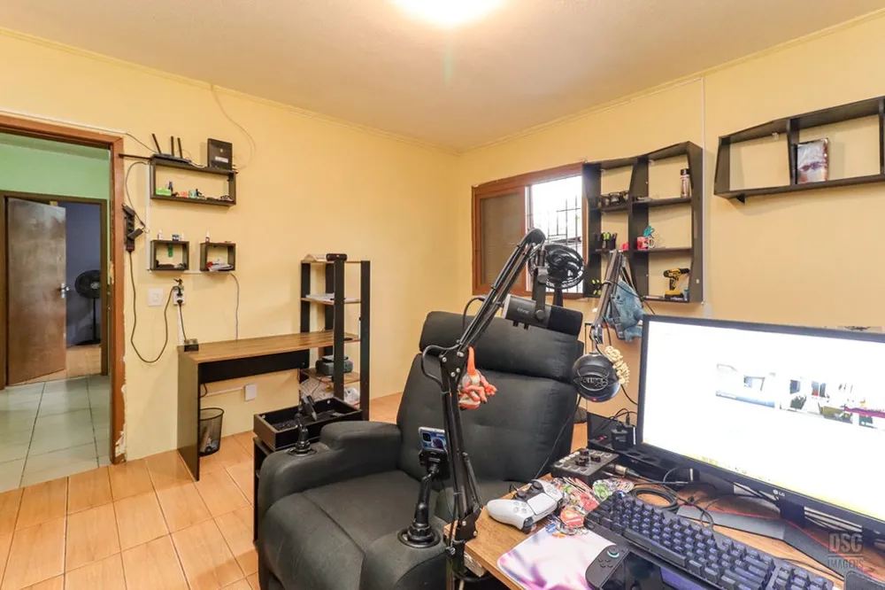 Casa para venda no bairro Vila Jardim em Porto Alegre