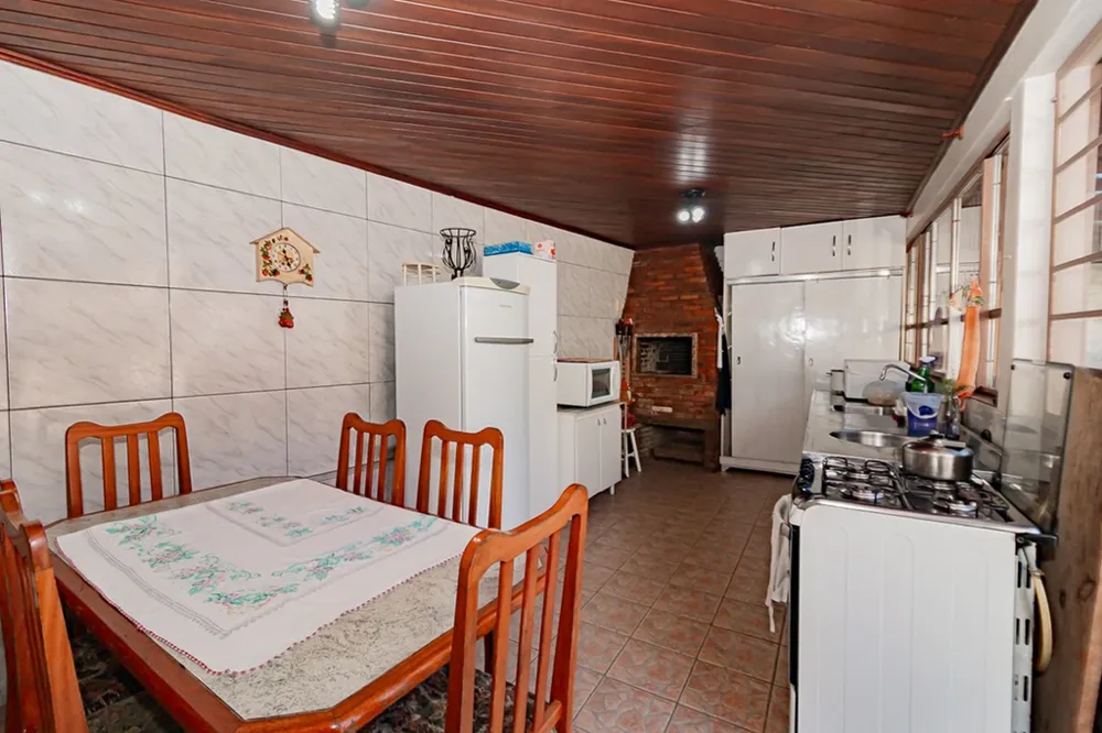 Casa para venda no bairro Jardim Itu Sabará em Porto Alegre