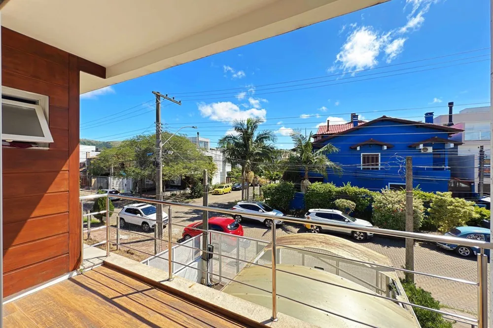 Casa para venda no bairro Hípica em Porto Alegre