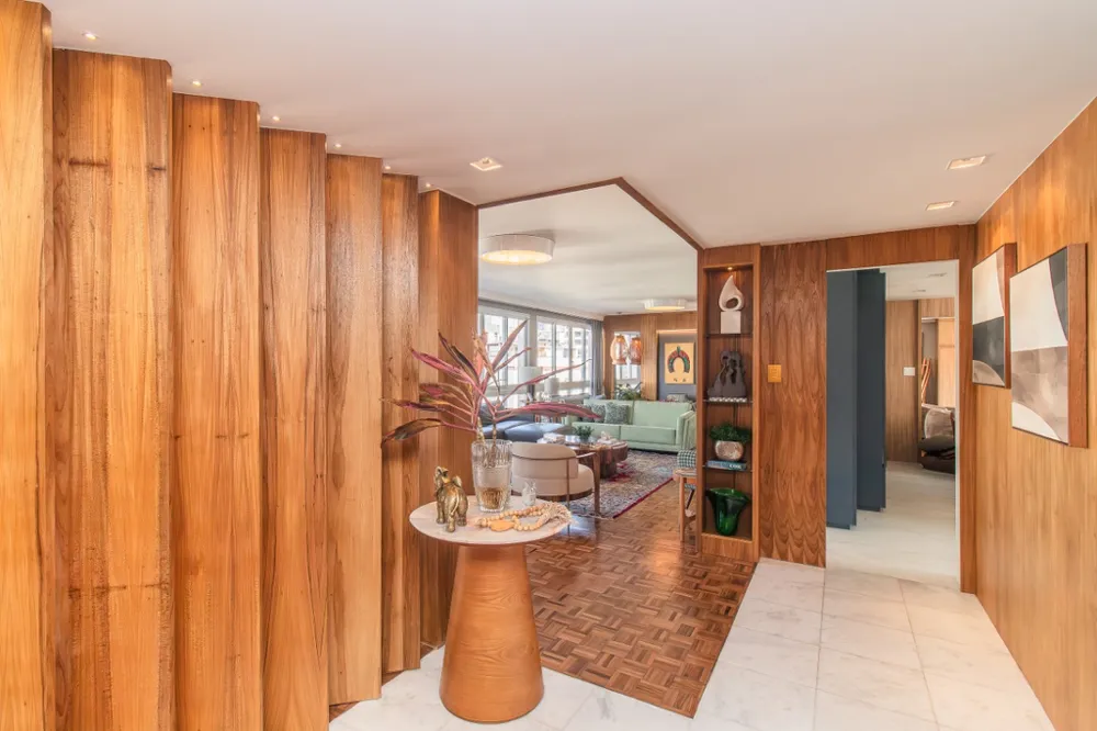 Apartamento para venda no bairro Moinhos de Vento em Porto Alegre