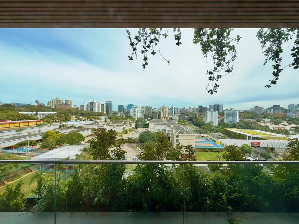Apartamento para venda no bairro Três Figueiras em Porto Alegre