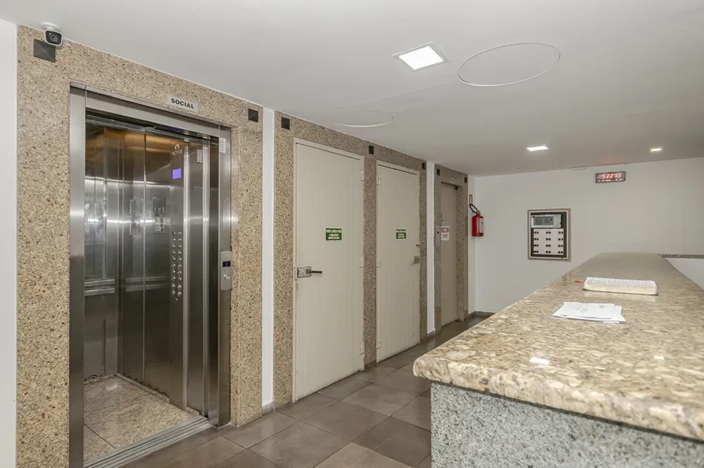 Apartamento para venda no bairro Centro Histórico em Porto Alegre