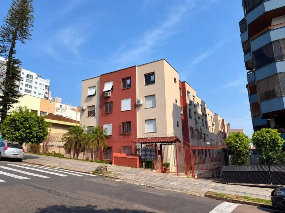 Apartamento para venda no bairro Vila Ipiranga em Porto Alegre