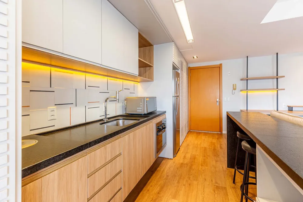Apartamento para venda no bairro Três Figueiras em Porto Alegre