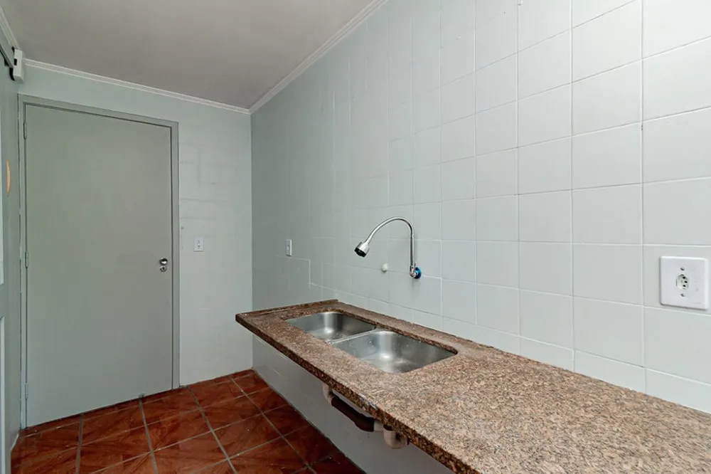 Apartamento para venda no bairro Floresta em Porto Alegre