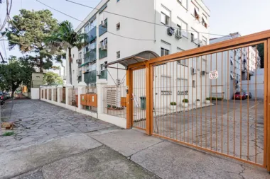 Apartamento para venda no bairro Passo da Areia em Porto Alegre