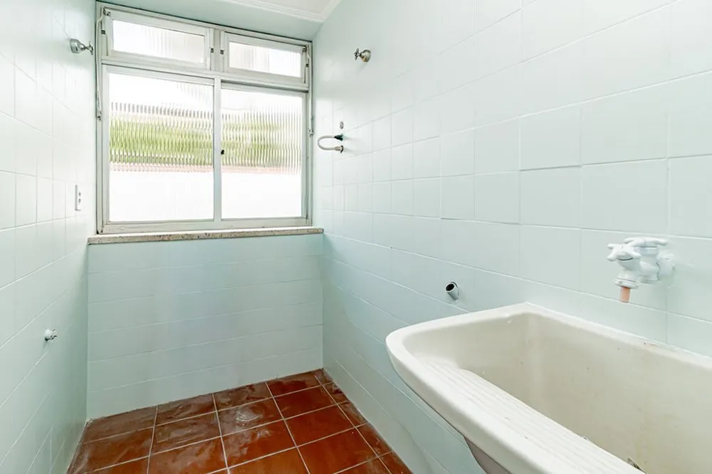 Apartamento para venda no bairro Floresta em Porto Alegre