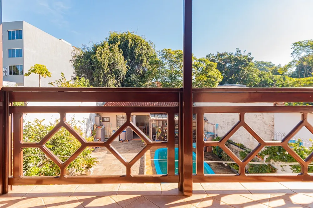 Casa para venda no bairro Jardim Itu Sabará em Porto Alegre