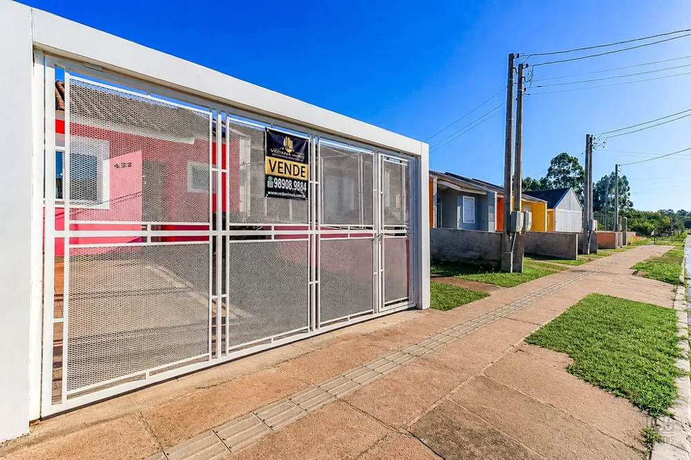 Casa para venda no bairro Restinga em Porto Alegre