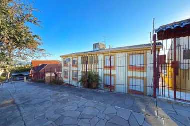 Apartamento para venda no bairro Medianeira em Porto Alegre