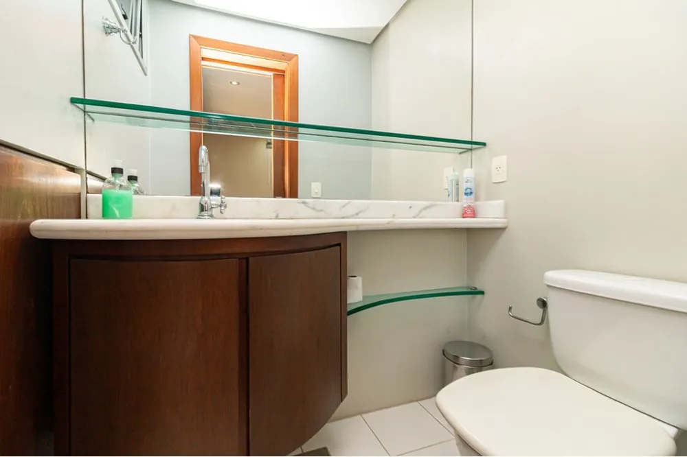 Sala para venda no bairro Menino Deus em Porto Alegre