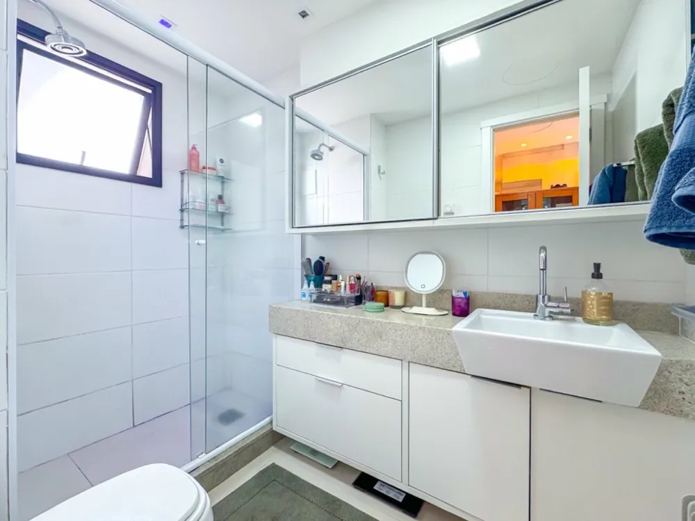 Apartamento para venda no bairro Chácara das Pedras em Porto Alegre