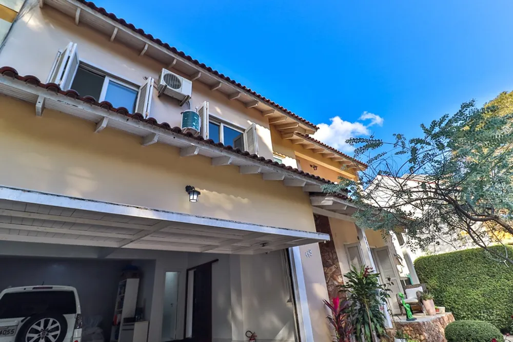 Casa para venda no bairro Jardim Itu em Porto Alegre
