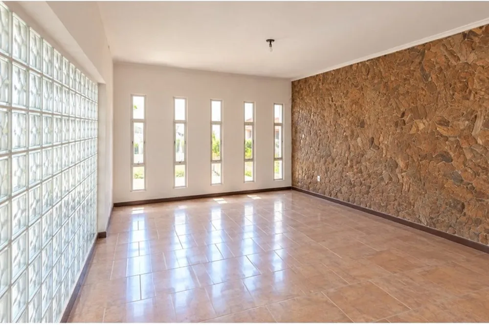 Casa para venda no bairro Centro em Canoas