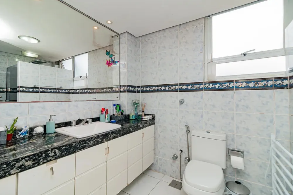 Apartamento para venda no bairro Menino Deus em Porto Alegre
