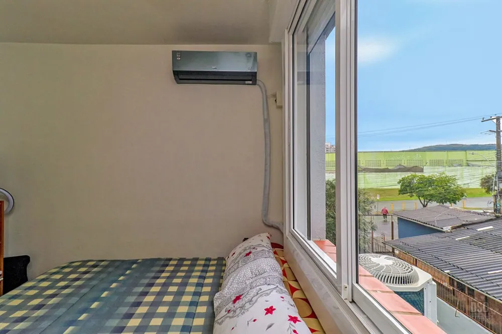 Apartamento para venda no bairro Partenon em Porto Alegre